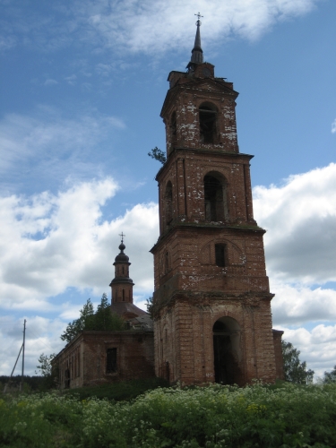 Троицкая церковь. Вид с запада
